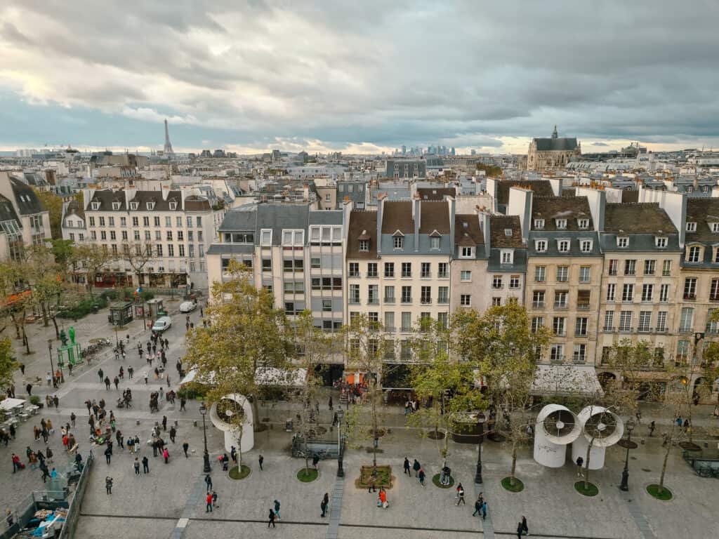 Ein toller Blick von oben auf Paris bietet sich vom Centre Pompidou aus