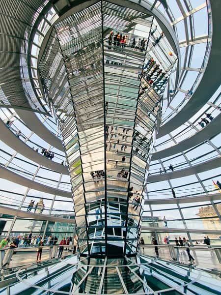 Auch mit Kindern ein tolles Ziel: der Reichstag mit seiner spektakulären Glaskuppel