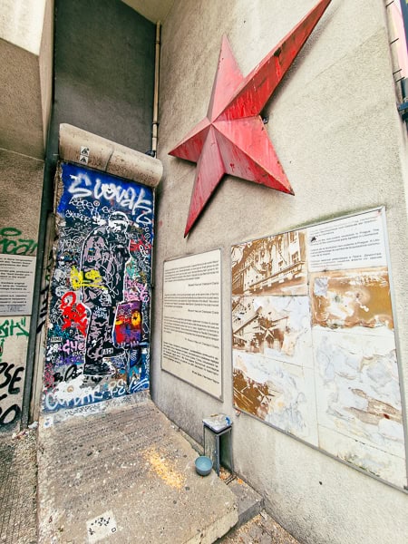 Blick in die Vergangenheit am Checkpoint Charlie