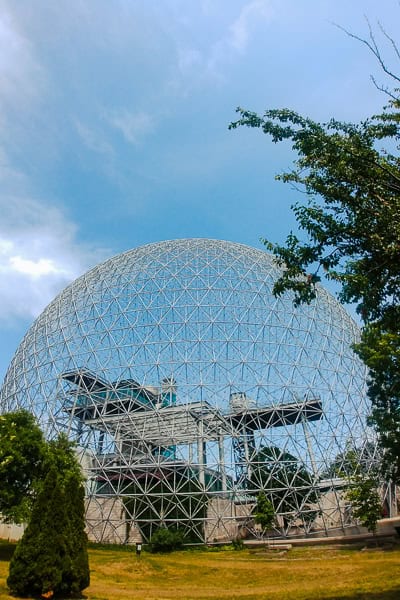 Biosphäre Montreal – futuristisches Bauwerk in der Stadt